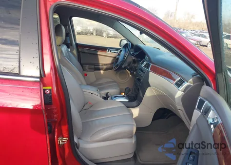 2004 Chrysler Pacifica из США, поврежденный, VIN 2C8GF68414R628473